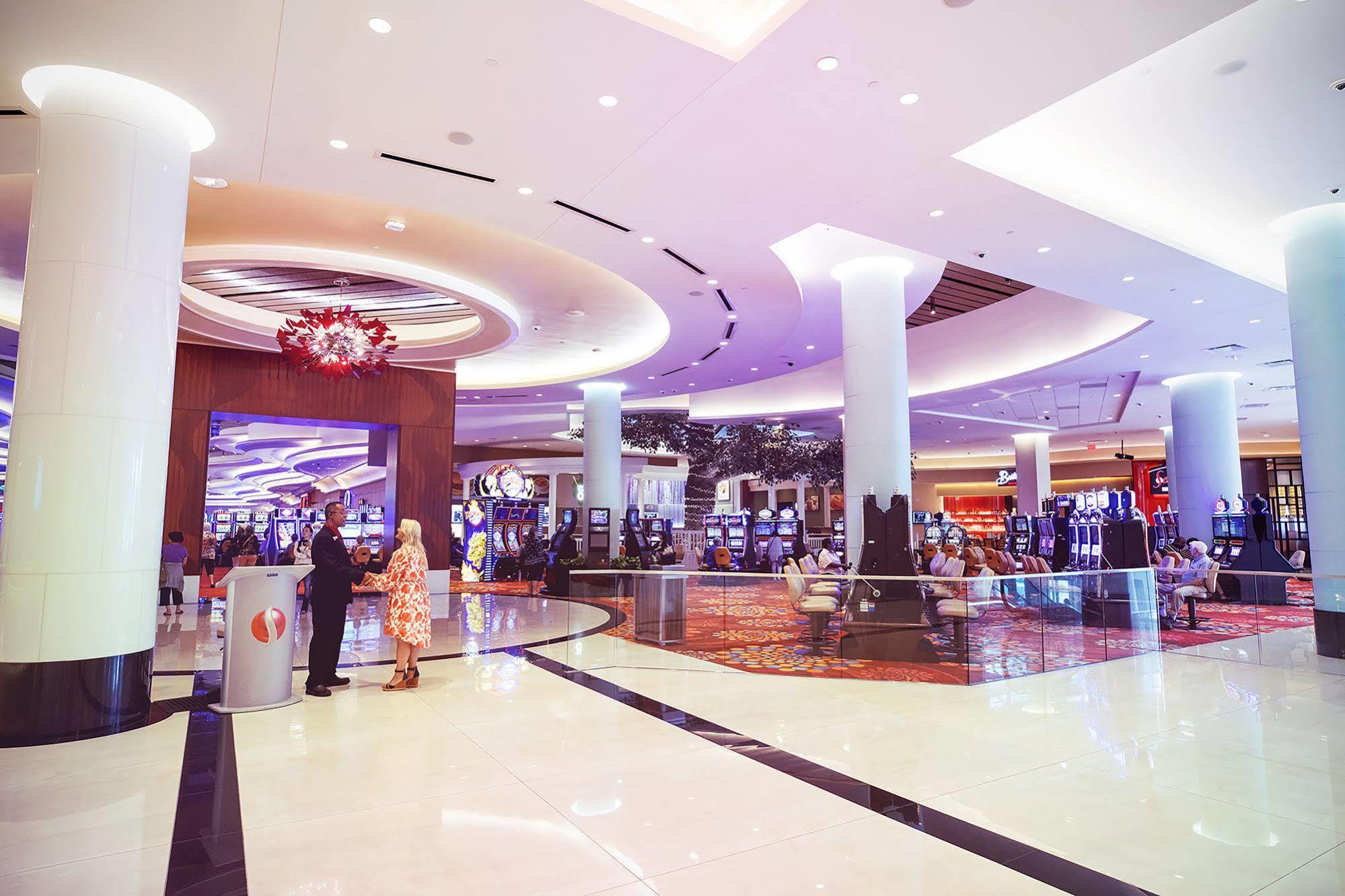 Scarlet Pearl Casino Resort D'Iberville Екстериор снимка